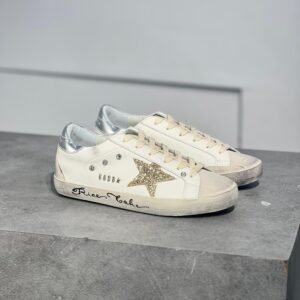 GOLDEN GOOSE